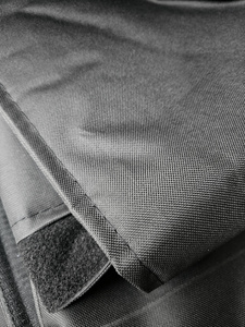 Ocieplana osłona termoizolacyjna na kontener IBC 1000 l z pokrywą górną