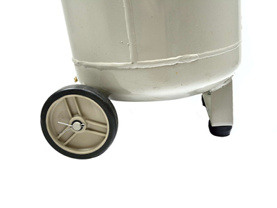 Kompresor olejowy pionowy 100L